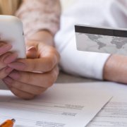 Confira 9 dicas sobre como se livrar das dívidas