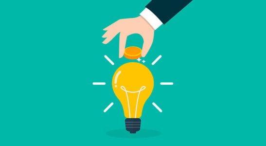 Ilustração de uma mão colocando uma moeda sobre uma lâmpada acesa