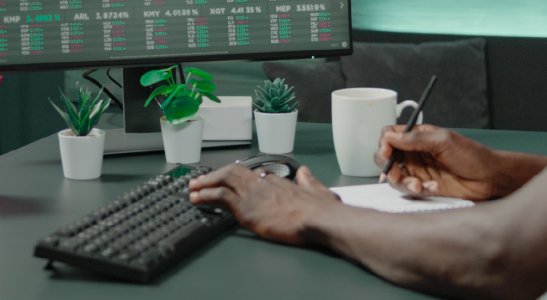 Integrante do novo Sistema Financeiro Aberto, o Open Investment deve trazer muitas novidades para investidores de todos os portes e perfis, além de incentivar a competição e a transparência do mercado.